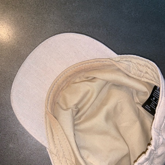 Tan Women’s Hat 🧢 - Picture 8 of 8